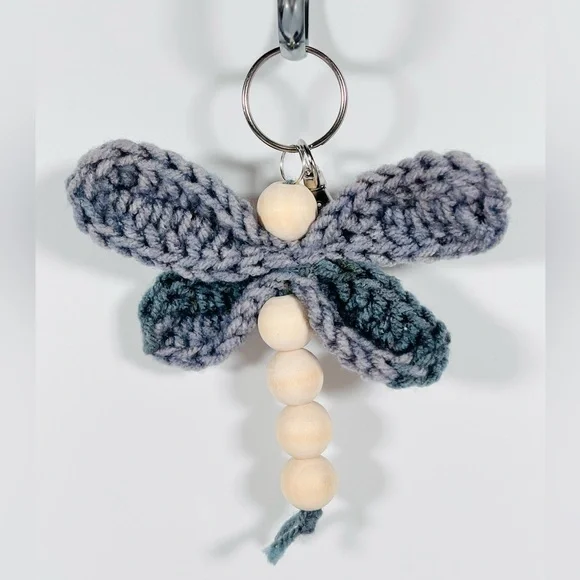 Crochet & Bead Dragonfly Bag Charm Keychain - Picture 1 of 5